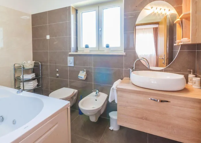 Сasa de vacaciones Macarinka, A Luxurious, Private Minutes From The