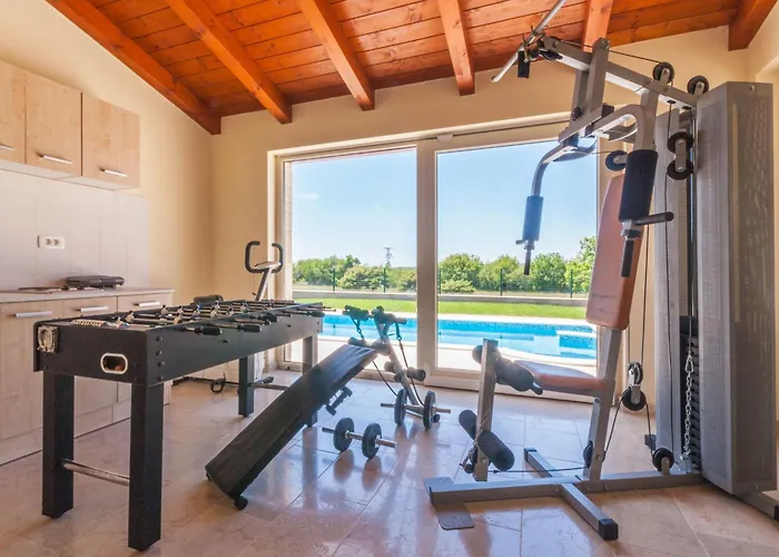Сasa de vacaciones Macarinka, A Luxurious, Private Minutes From The