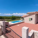 Macarinka, A Luxurious, Private Minutes From The