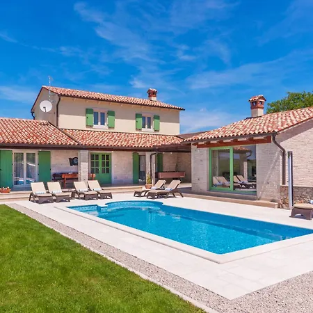 Macarinka, A Luxurious, Private Minutes From The Holiday home *