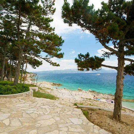 Macarinka, A Luxurious, Private Minutes From The * Ubasico
