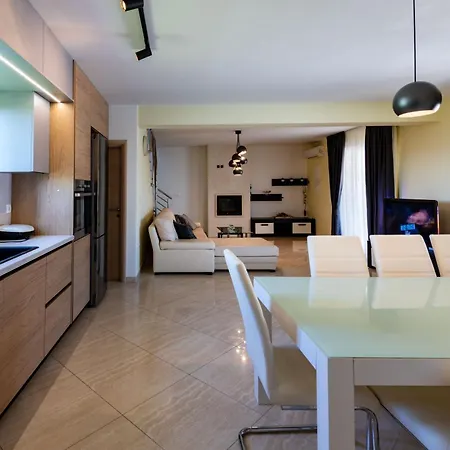 Dom wakacyjny Macarinka, A Luxurious, Private Minutes From The Ubasico